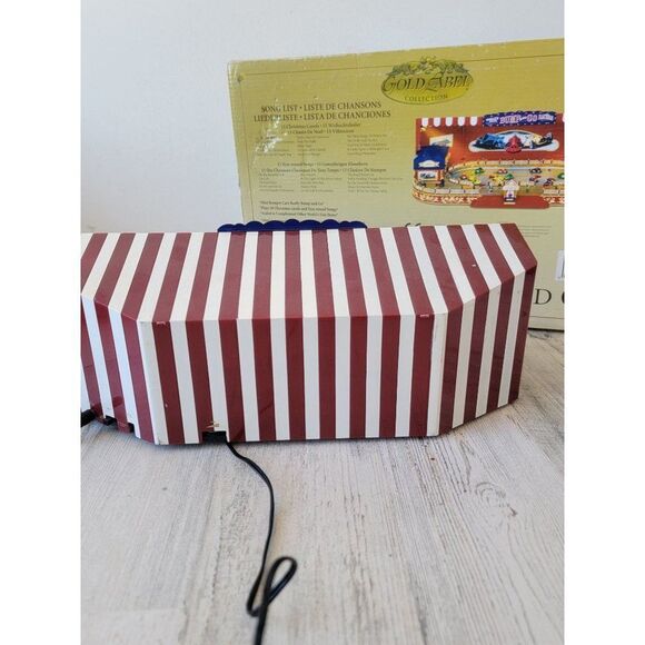 Mr Christmas Gold Label World Fair bump and go 2005 animated Musical - Picture 15 of 16